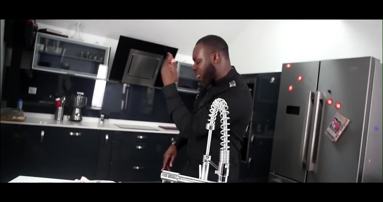 Abou Debeing - Je te vois (feat. Abou Debeing)