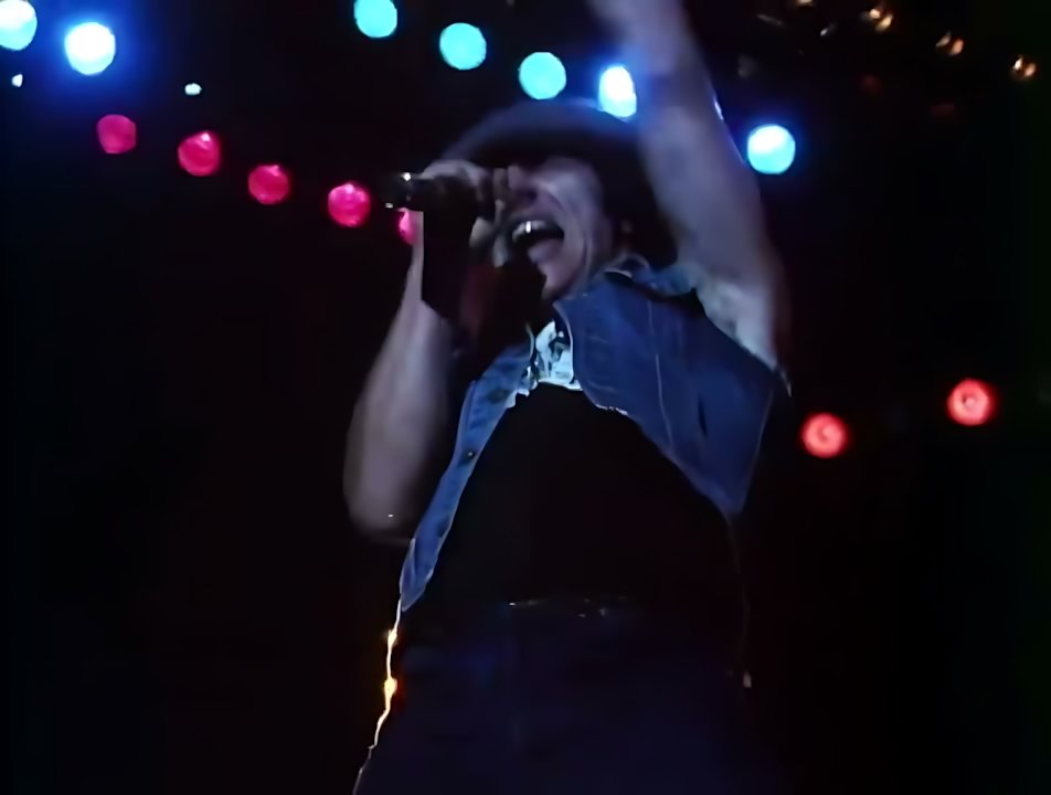 AC/DC - Nervous Shakedown