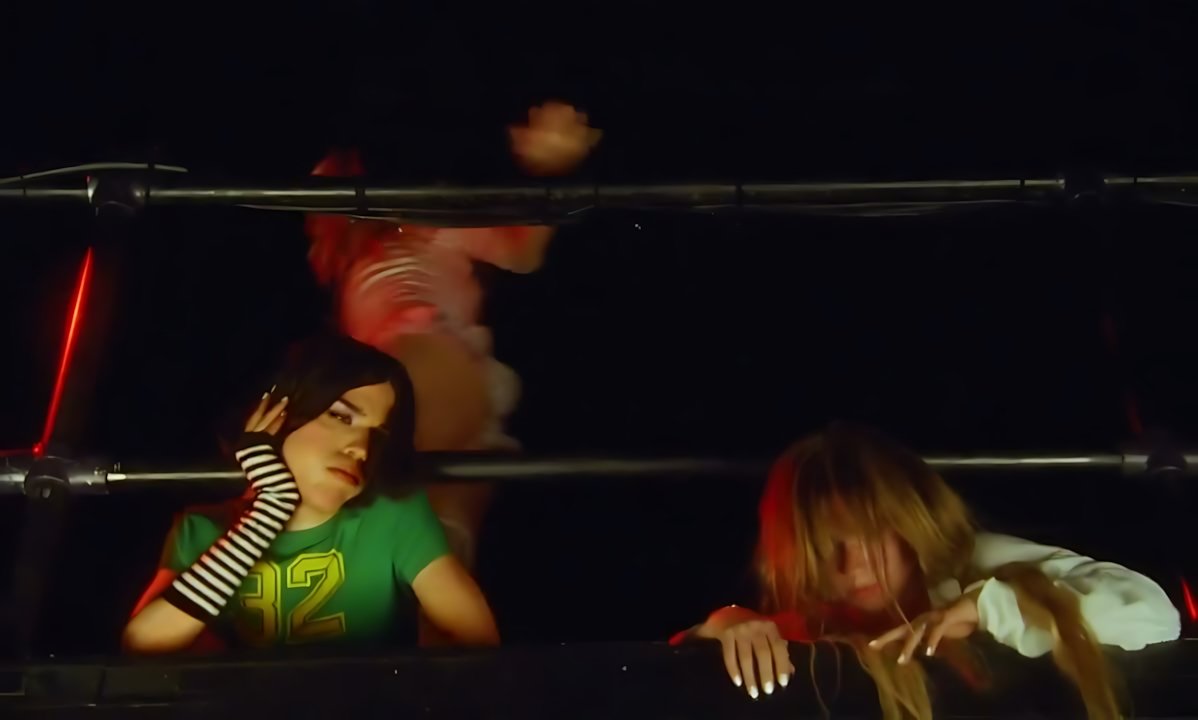 Addison Rae - Fame Is a Gun