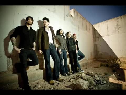 Adelitas Way - Hate Love