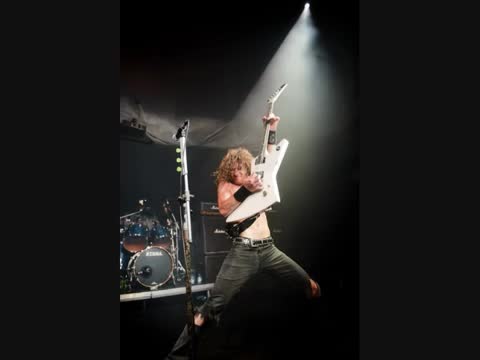 Airbourne - Mr. Kennedy - Turn Up the Trouble