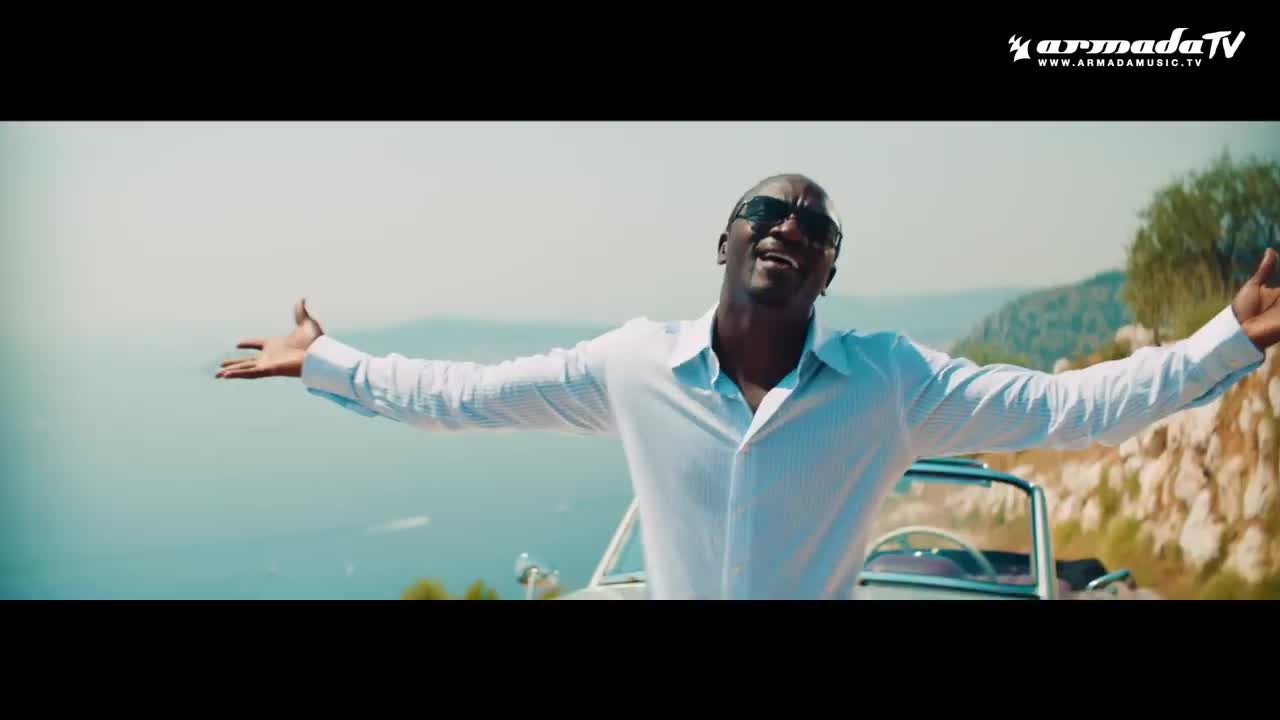 Akon - Holiday