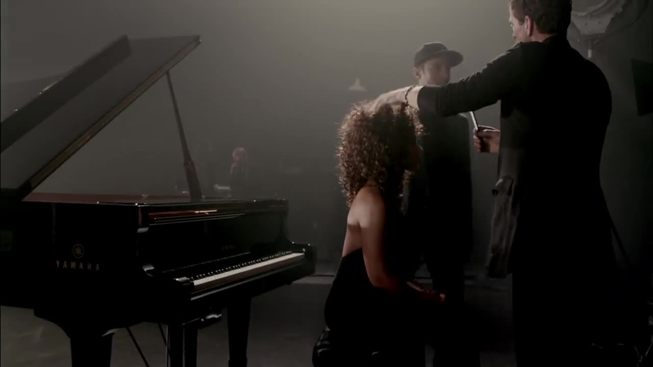 Alicia Keys - Brand New Me