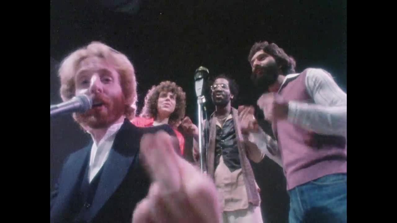 Andrew Gold - Never Let Her Slip Away