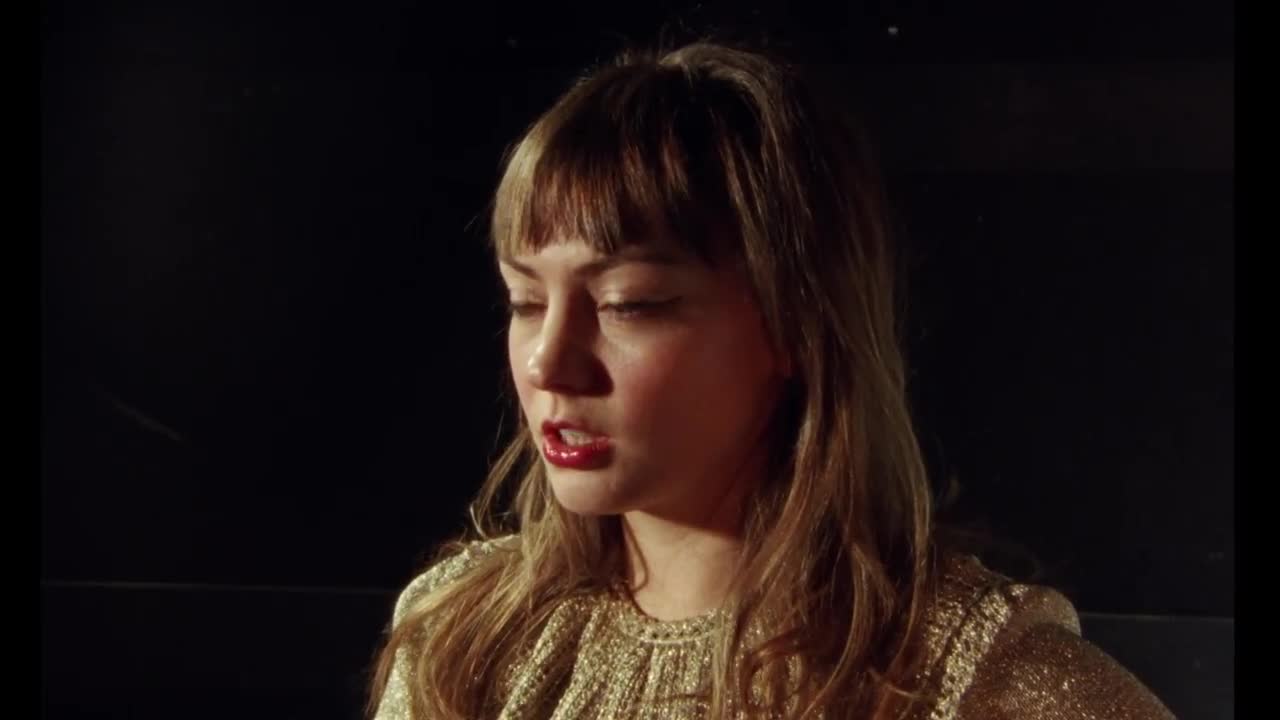 Angel Olsen - Hi-Five