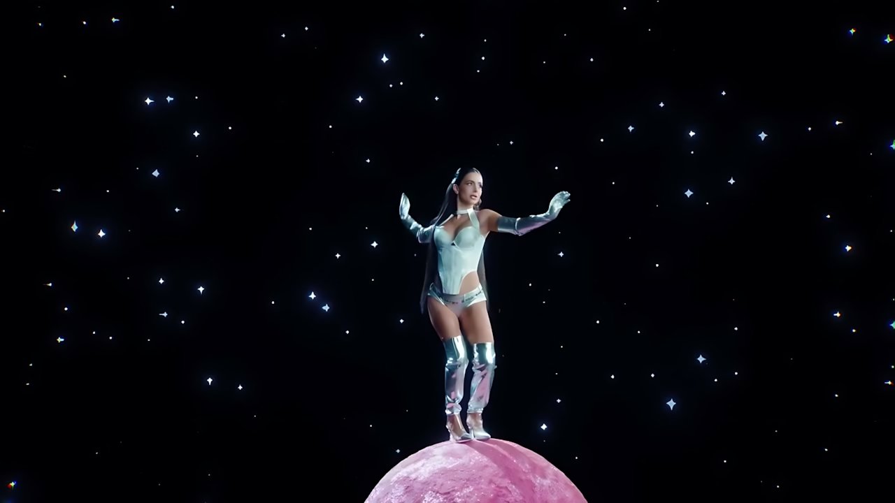 Анна Трінчер - Любов-шутер