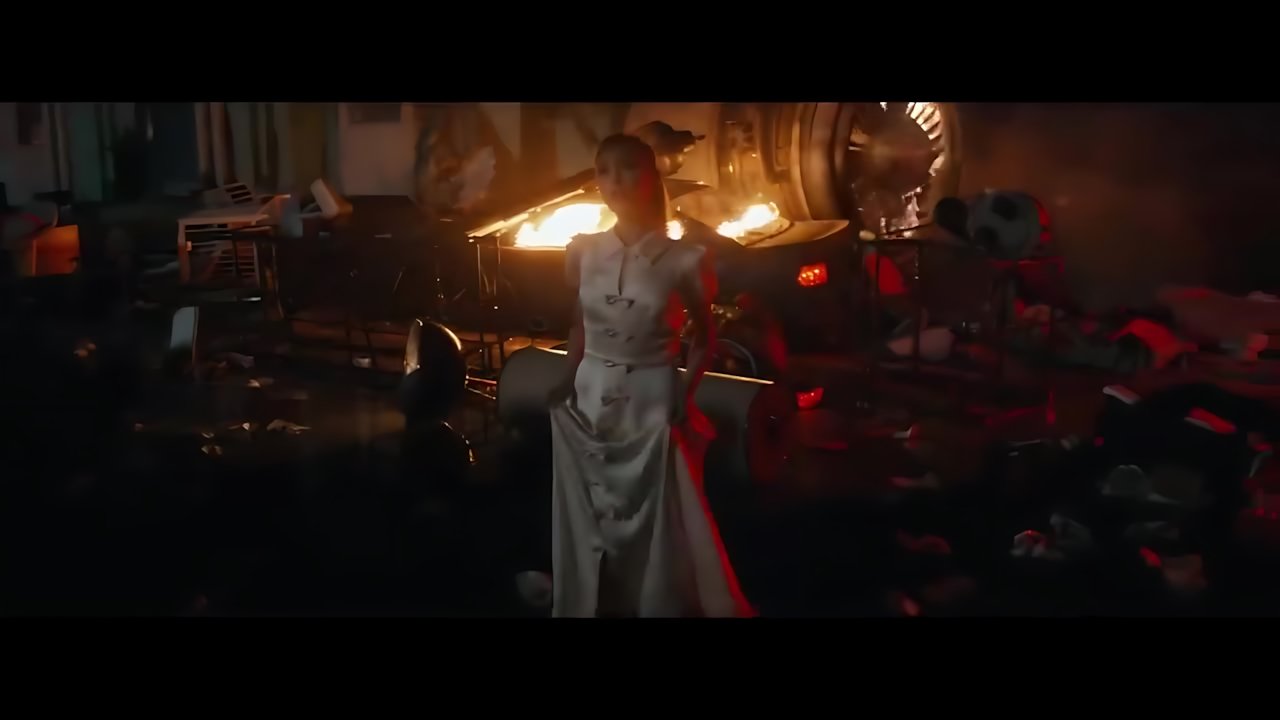 Ariana Grande - supernatural