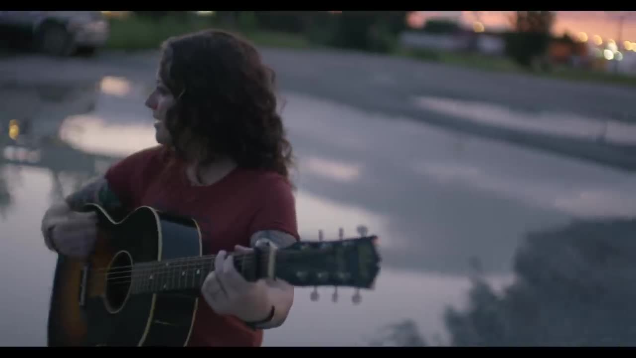 Ashley McBryde - A Little Dive Bar in Dahlonega