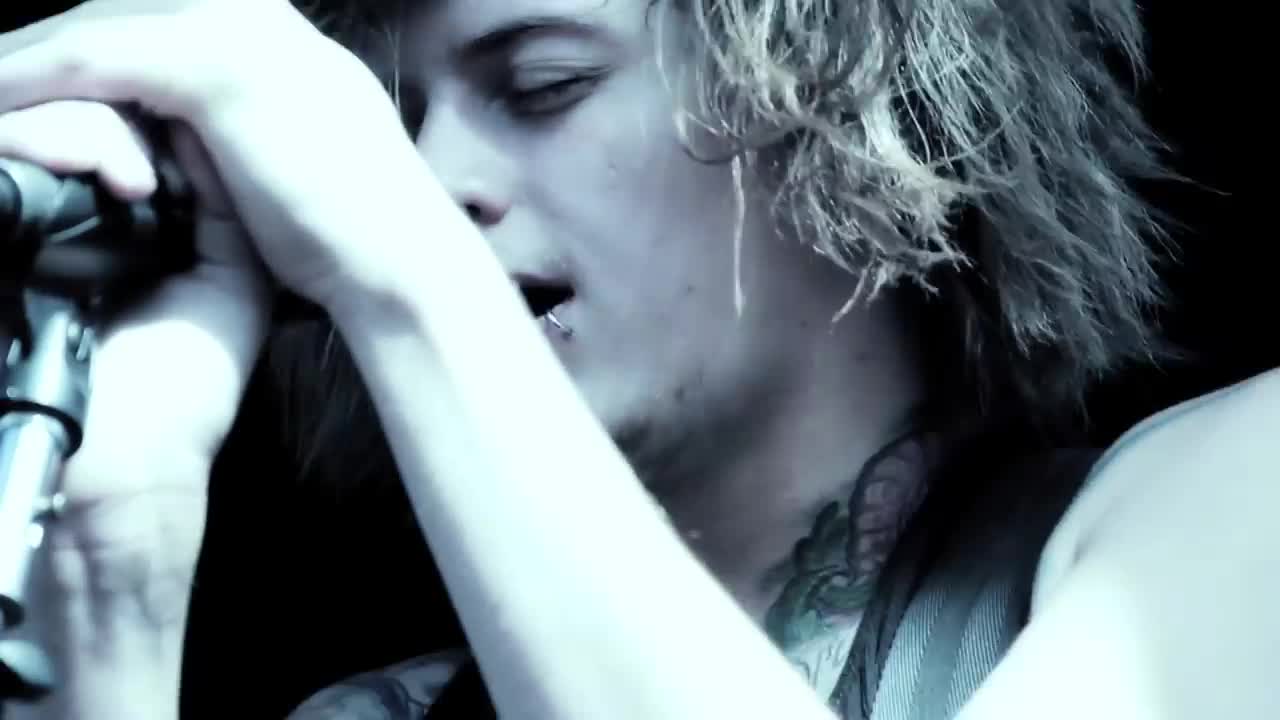 Asking Alexandria - Not the American Average