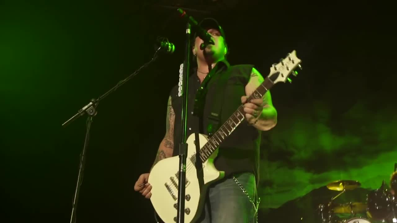 Black Stone Cherry - Me and Mary Jane