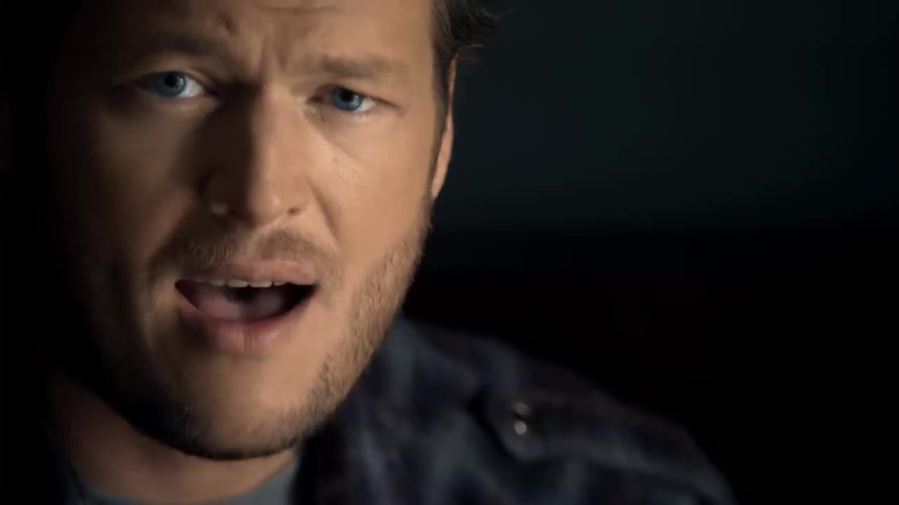 Blake Shelton - Who Are You When I’m Not Looking