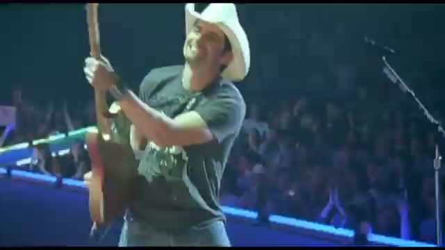 Brad Paisley - Online