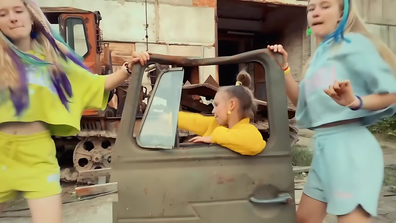 Бэтси, М&A - Симпл Димпл Поп Ит Сквиш