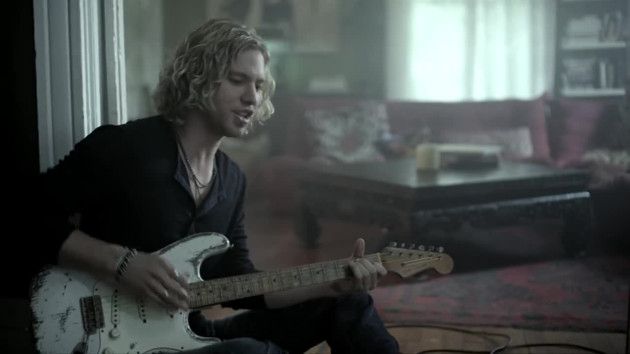 Casey James - Crying on a Suitcase