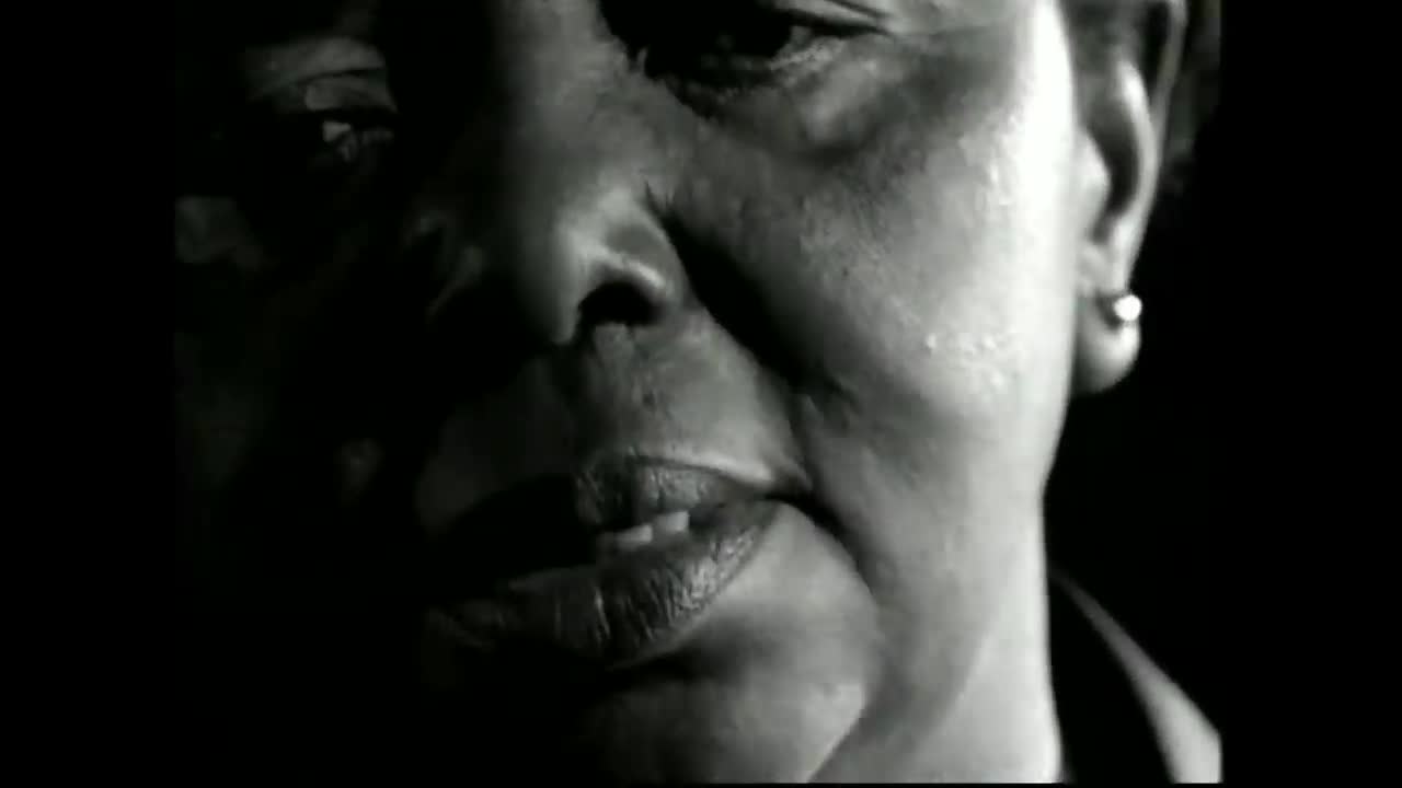 Cesária Évora - Angola