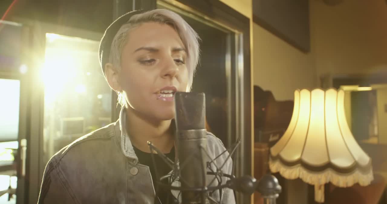 Christina Novelli - The Air I Breathe