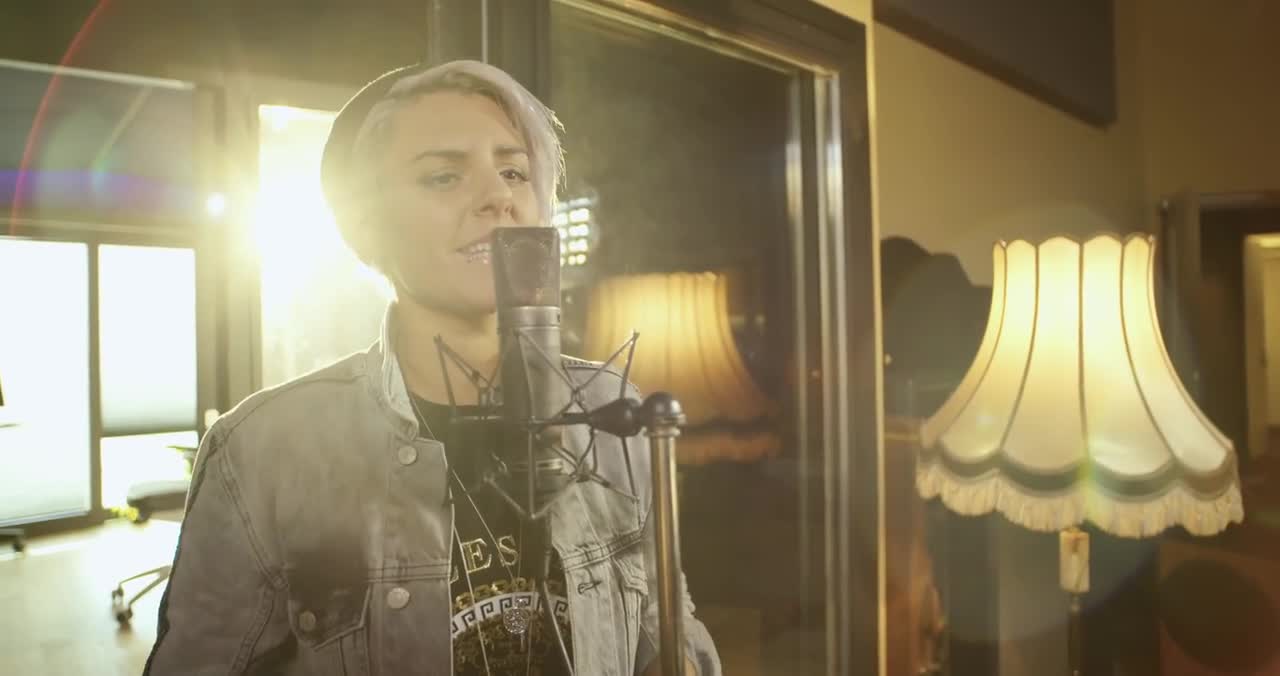 Christina Novelli - The Air I Breathe