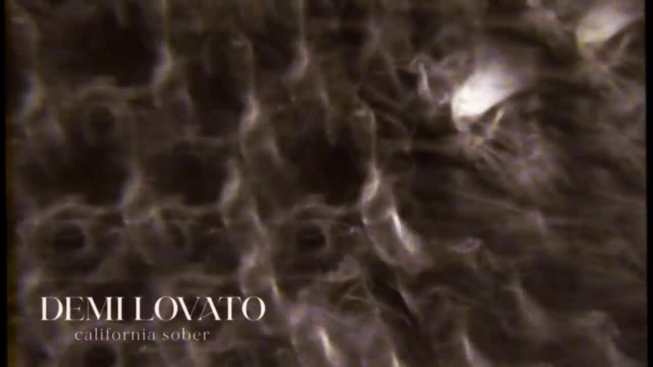 Demi Lovato - California Sober