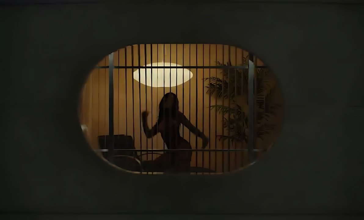 Demi Lovato - Here All Night