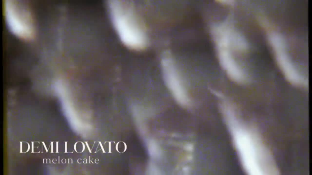 Demi Lovato - Melon Cake
