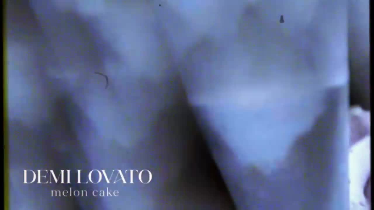 Demi Lovato - Melon Cake