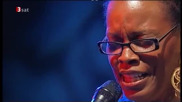 Dianne Reeves - In a Sentimental Mood