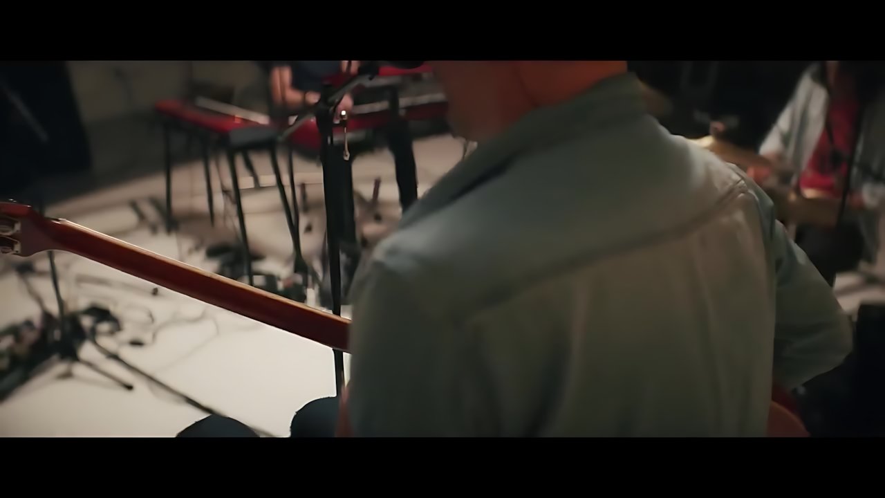Drew Holcomb & the Neighbors - All the Money in the World