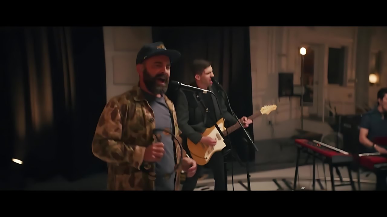 Drew Holcomb & the Neighbors - All the Money in the World