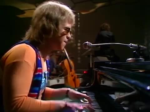 Elton John - Border Song