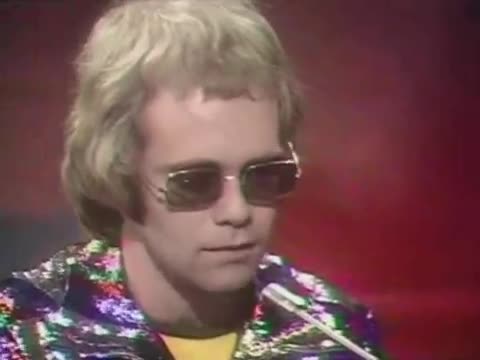 Elton John - Tiny Dancer