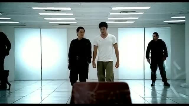 Enrique Iglesias - Addicted