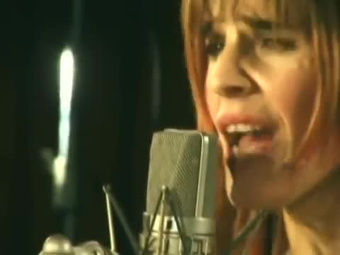 Fabiana Cantilo - Me arde