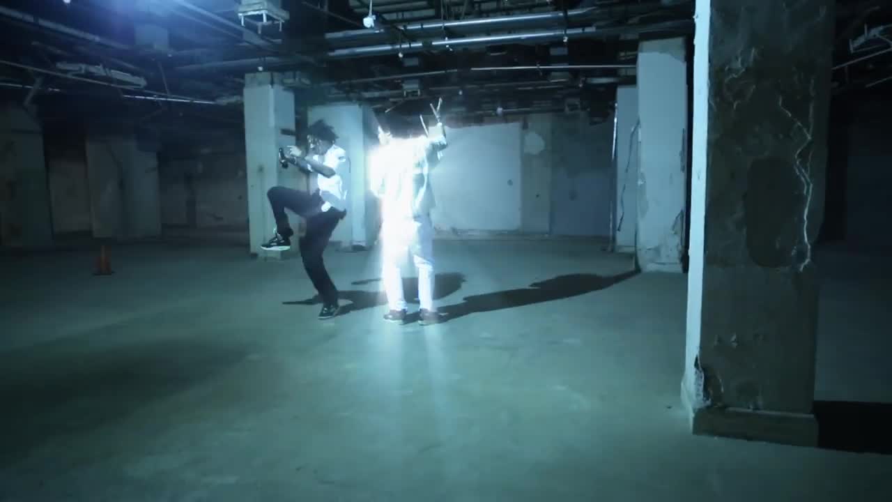Far East Movement - Bang It to the Curb