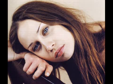 Fiona Apple - Please Send Me Someone to Love