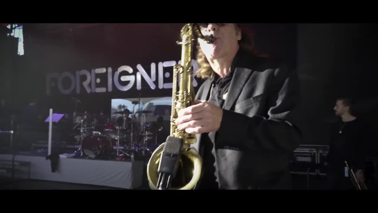 Foreigner - Urgent