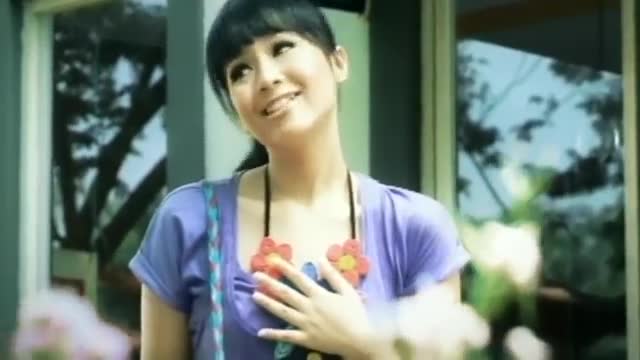 Gita Gutawa - Aku Cinta Dia