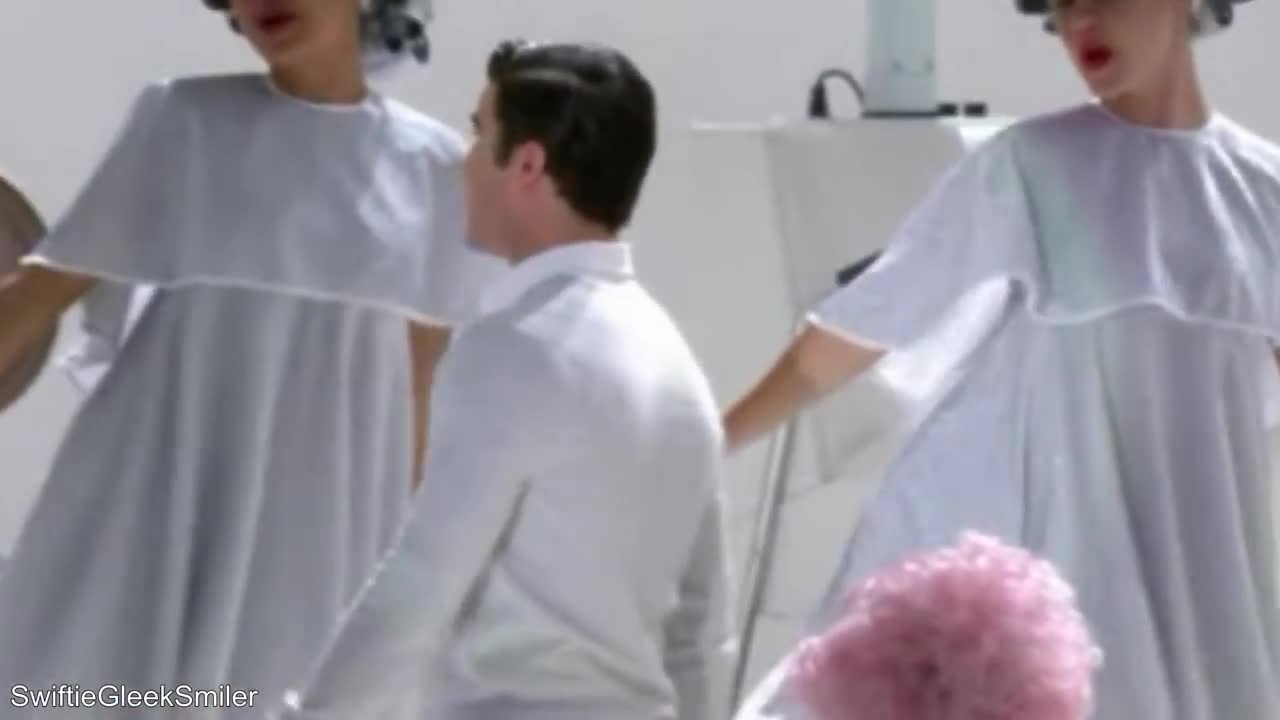 Glee's - Beauty School Drop Out