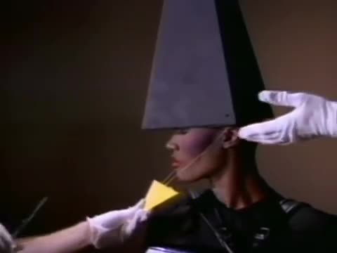 Grace Jones - I’ve Seen That Face Before