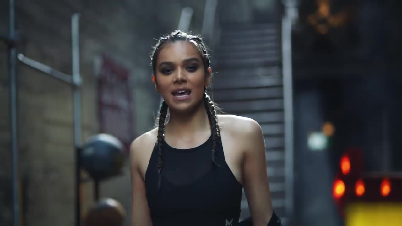 Hailee Steinfeld - Most Girls