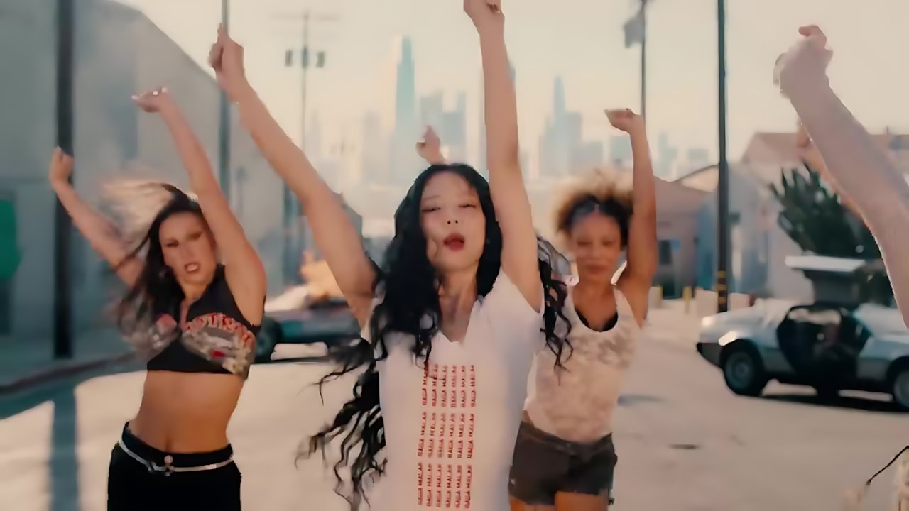 JENNIE - Mantra