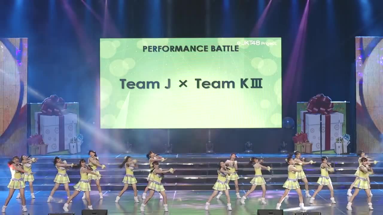 JKT48 - 1! 2! 3! 4! Yoroshiku!