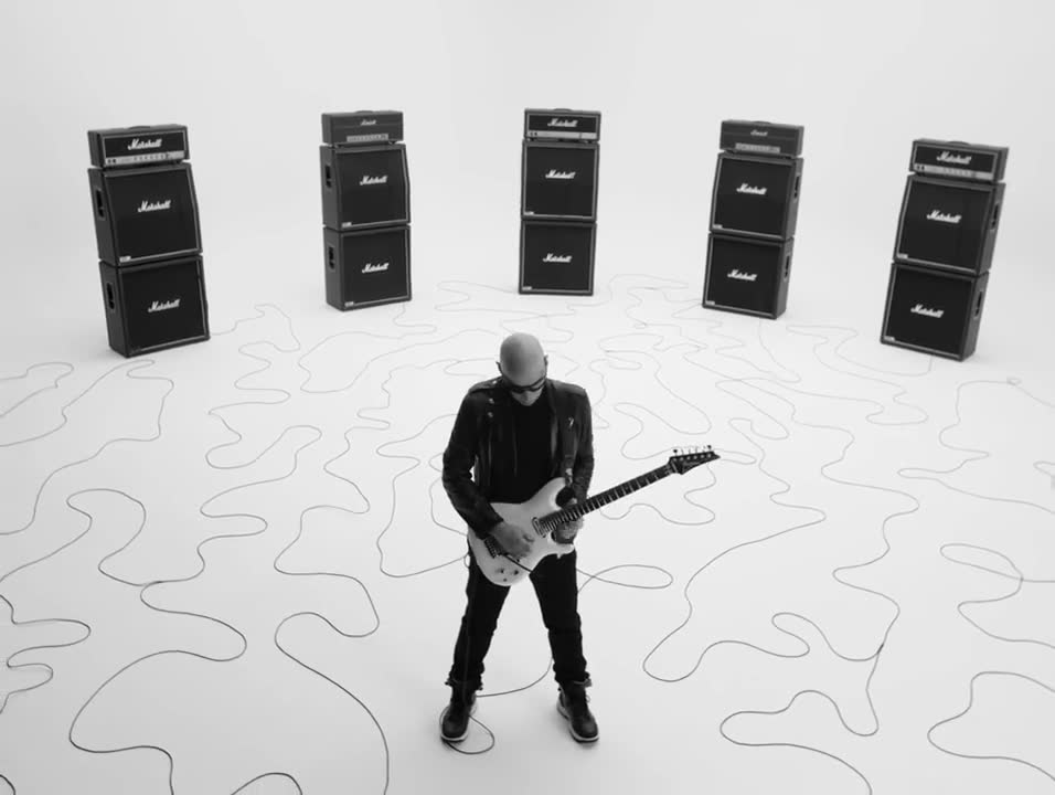 Joe Satriani - Nineteen Eighty