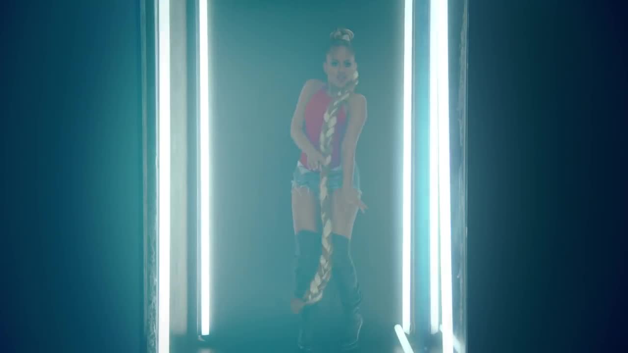 Kat DeLuna - Bum Bum