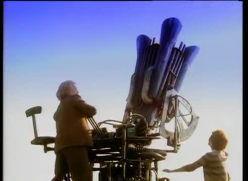 Kate Bush - Cloudbusting