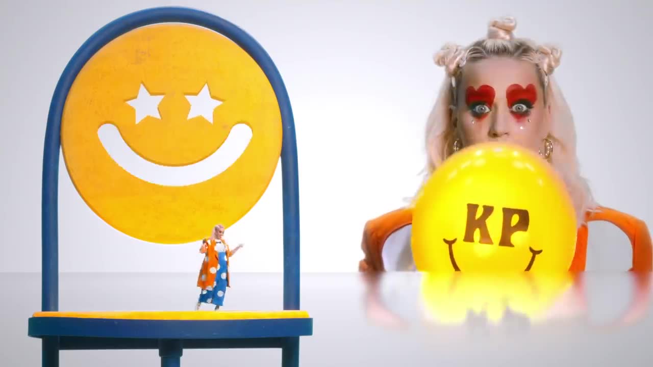 Katy Perry - Smile