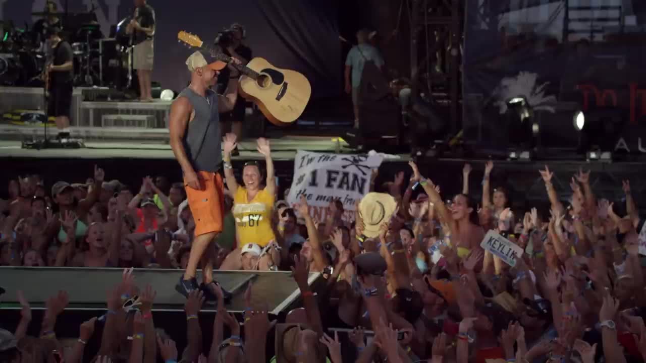 Kenny Chesney - Flora-Bama