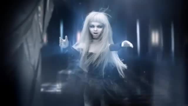 Kerli - Walking on Air