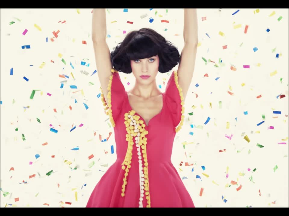 Kimbra - Something in the Way You Are