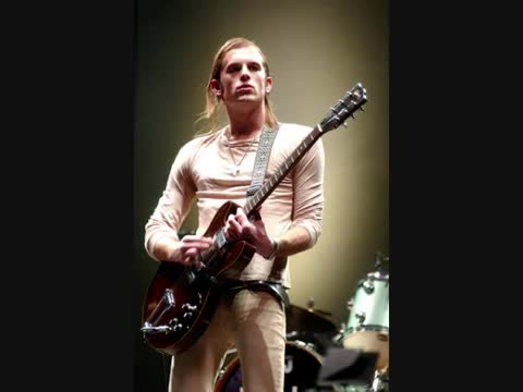 Kings of Leon - Pistol of Fire