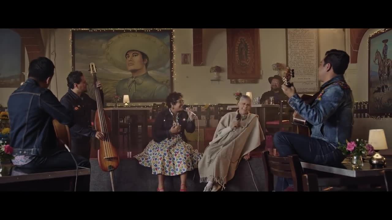 La Santa Cecilia - En el último trago